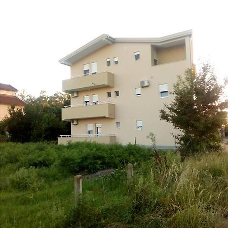 Tufio Apartmani Ulcinj Eksteriør billede