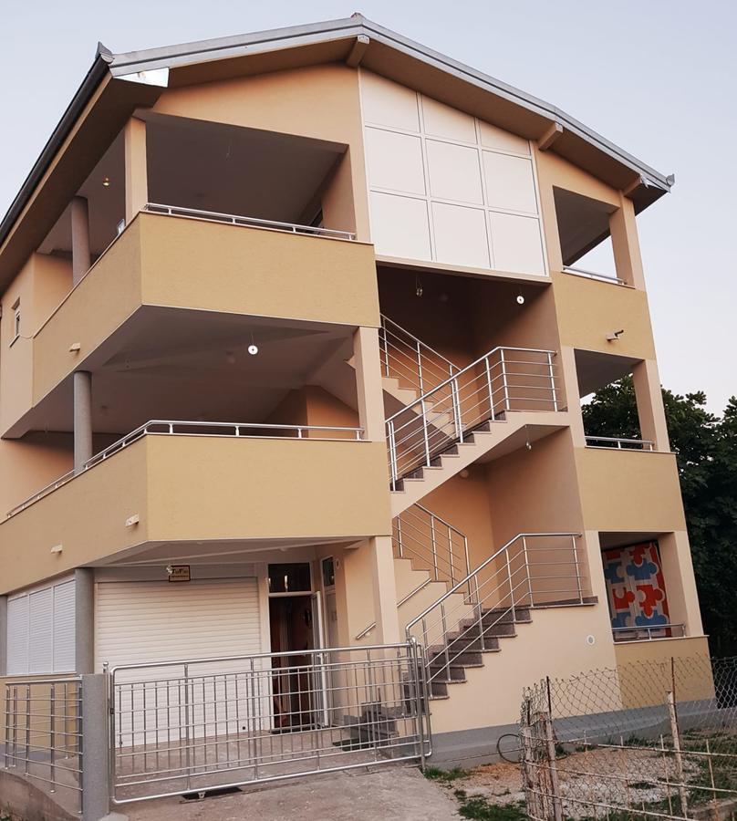 Tufio Apartmani Ulcinj Eksteriør billede